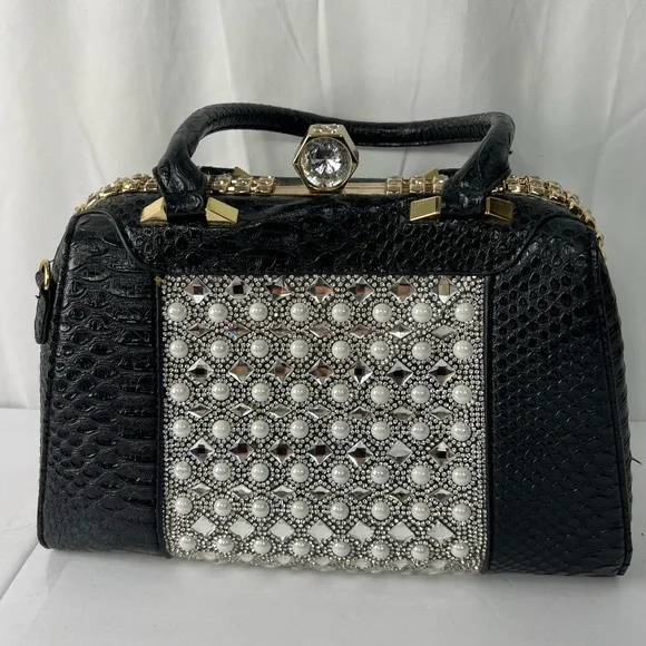 Elegant Black and White Women's Handbag Unbranded - Picture 1 of 11